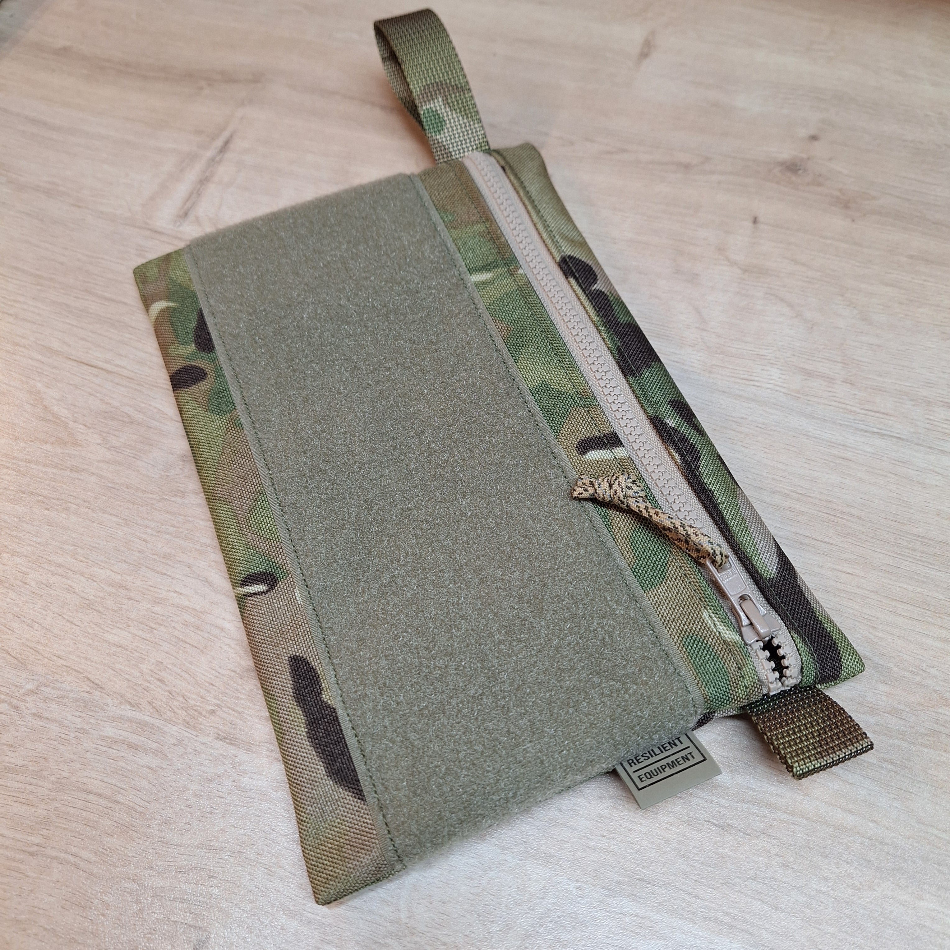 Multi Terrain Pattern A5 Horizontal Pouch with Sand Zip ...