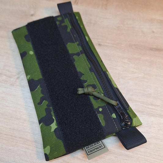 Danish M84 Camouflage License Pouch with Black Zip and Olive Lining